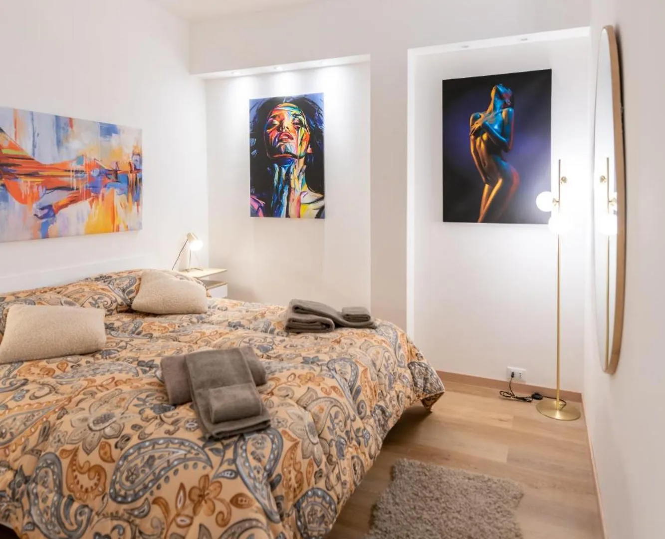 Lady Hana 2 Venice Apartment
